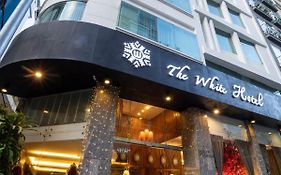 The White Hotel 8a Thai Van Lung